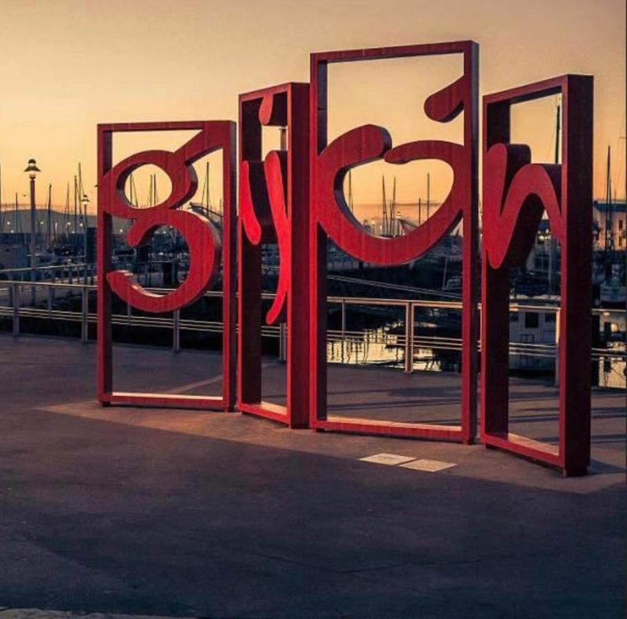 Alojamientos Muelle De ヒホン エクステリア 写真